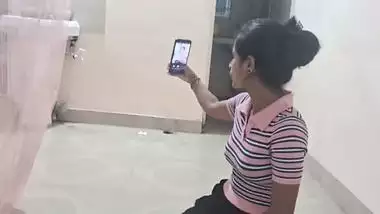 Desi Young Indian Girl Desperate For The Cock For Her Wet Pussy !