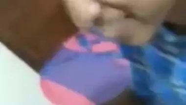 Horny college girl nude sucking bf cock mms