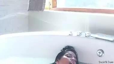 Birthday girl from India makes herself gift in the form of solo video