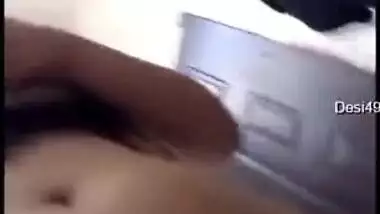 Chesty Desi gal XXX plays with her wet hairy twat in the toilet