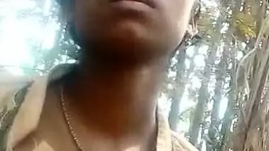 Village lovers XXX sex in the outdoor for the first time