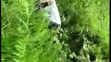 Desi mms sex, Horny Tamil couple was caught fucking outdoor in bushes