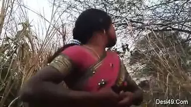 Exclusive- Desi Randi Bhabhi Outdoor Blowjob And Ridding Customer Dick Part 2