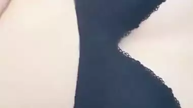 Shameless Randi Jasneet Sharma Showing her Body in Bra & Panty on Instagram