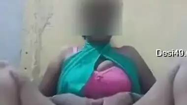 Today Exclusive- Horny Desi Girl Showing Her Boobs And Wet Pussy Part 1