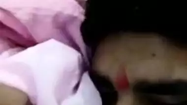 Husband sucks Desi wife's juicy tits and makes XXX video of her boobs
