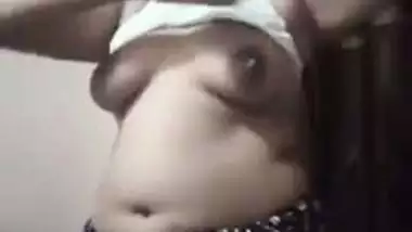 Pakistani bhabhi Rida cheating nude video