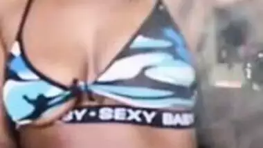 Being a freak behind Close door Being a woman in public Free video