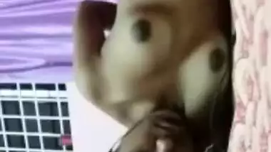 Today Exclusive- Cute Desi Girl Showing Boobs To Lover On Video Call Part 1