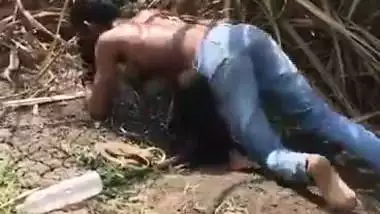 Indian outdoor sex of a guy and his GF in the bushes