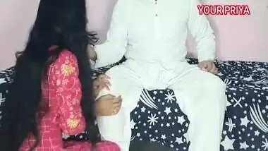 Desi Bhabhi And Desi Aunty In Jija Ne Diya Saali Ke Muh Me Lund
