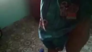 Love puts a Desi sari on and exposes her XXX fun parts for a bit