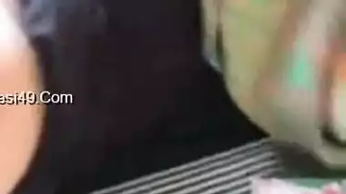 Today Exclusive- Sexy Look Desi Tamil Girl Showing Her Boobs On Video Call