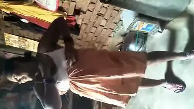 After work Desi woman shows XXX assets in sex clip filmed in garage