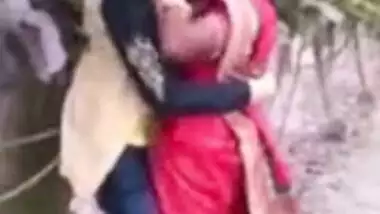 Old aunty kissing passionately with own nephew outdoor. Desi XXX mms sex