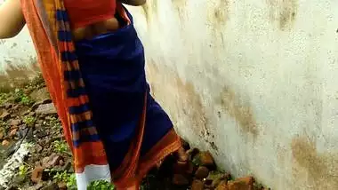 Big Ass Indian Pissing Milf Fucked By Driver In Forest Risky Public Sex ड्राइवर से चुदवाई जगंल मैं