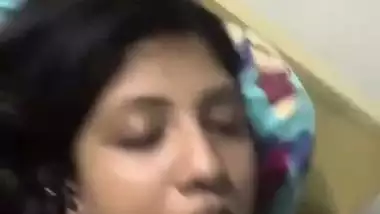 Moaning GF video call to boyfriend to show fingering