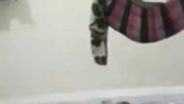 Busty Desi bhabhi spreads legs and fingers her XXX twat on the cam