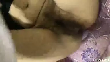 Super Hot Desi Girl giving Blowjob n Fucked 2 clips saying Chodo mujhe chodo part 2