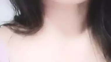 Indian Bhabhi showing her boobs pussy