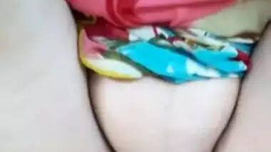 Husband bored Indian wife so she wanted to experiment exposing XXX twat