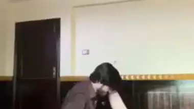 Pakistani cheat slut-wife illicit sex with friend of hubby caught on spy cam