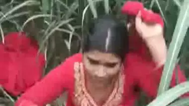 Dehati outdoor stripping before sex