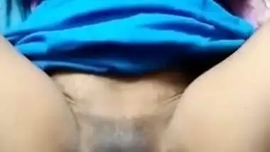 Indian chick spreads her sex legs wide so that XXX hole can be seen