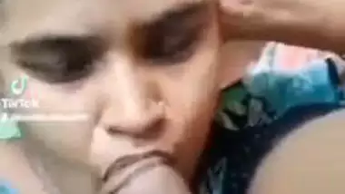 Wife blowjob on TikTok caught by husband viral video