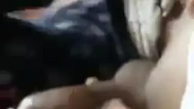 Desi oral-service sex movie scene of Desi wife blowjob to sisters spouse