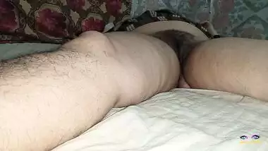 Hairy Pussy Posing Nacked and indian Bhabhi desi Pussyfucking with desi indian dick