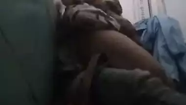 Indian lovers toilet sex porn video