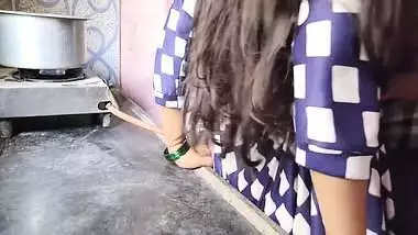 Gav Ki Ladaki Ko Kitchen Me Lekar Choda Gavar Ladake Ne Hindi Clear Voice
