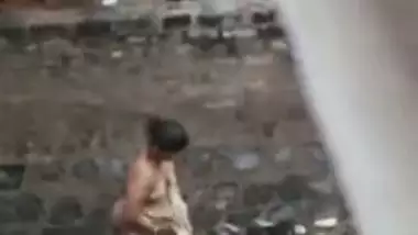 Desi aunty nude captured on while bath on outdoor, for your pleasure