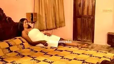 Desi Couple sex in Bed! Couple Romantic Sex in Shop! Desi Aunty Hord Blowjob Uncle