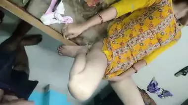 Sex with My cute newly married neighbour bhabhi, desi bhabhi sex video in hindi audio