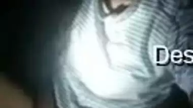 Hot XXX selfie of Desi MILF rubbing her cute pussy in the darkness