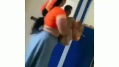 Milfy Indian woman dresses for a date where porn thing might happen