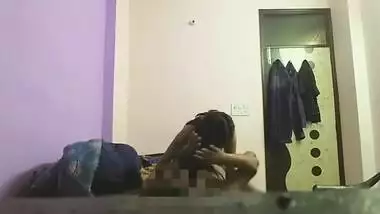 Sexy Desi slut has chudai with lover in favorite cowgirl XXX pose