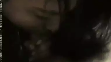 Chachi ki apne bete ke dost se sex ki Indian porn video