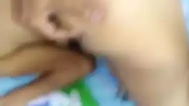 Desi hard sex of a guy fucking a pussy like a beast