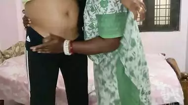 Fan Thik Karne Aya Mechanic Se Bhabhi Ne Ragad Ke Chudaya - Xxx Bhabhi Sex