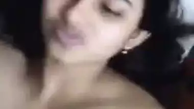 A horny girl gives a mindblowing blowjob in a desi sex video
