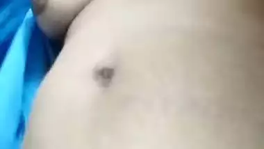 Mallu aunty pooru show MMS video