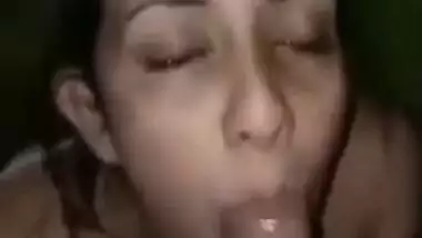 Lankan lustful Desi wife enjoys oral and vagina XXX fun with husband