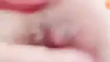 Live cam cute girl playing with boobs and hairy pussy