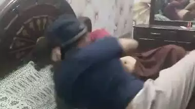 Cheater bhabhi keeps camera before having sex with lover