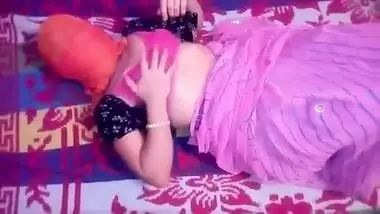 Hormones seem to teem and Desi has sex hole to be masturbated in XXX clip