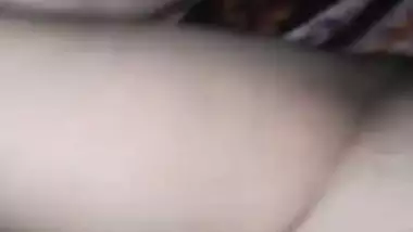 Married Bangla hottie sucking thick black cock