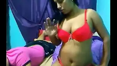 Big boobs house wife from Jaipur in red bra and panty cam chat